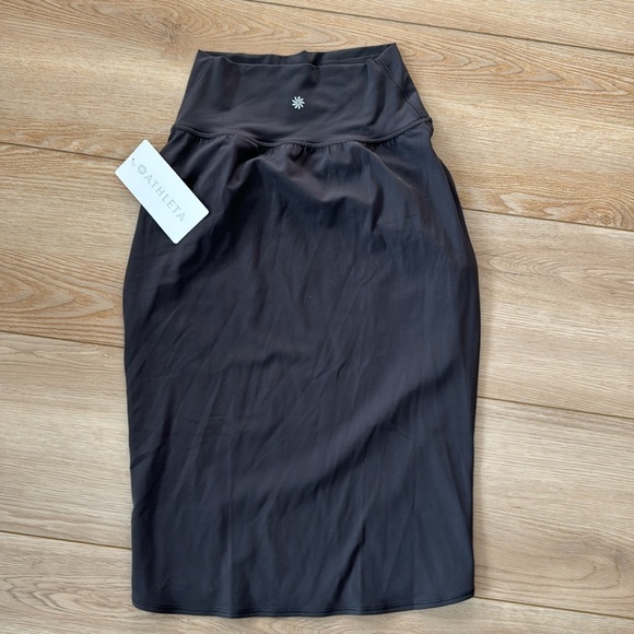 Athleta Transcend Skirt NWT SZ XS - Picture 3 of 3